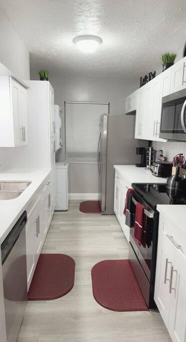 The Manors - Cozy 2 Bedrooms, 2 Baths 劳德代尔堡 外观 照片